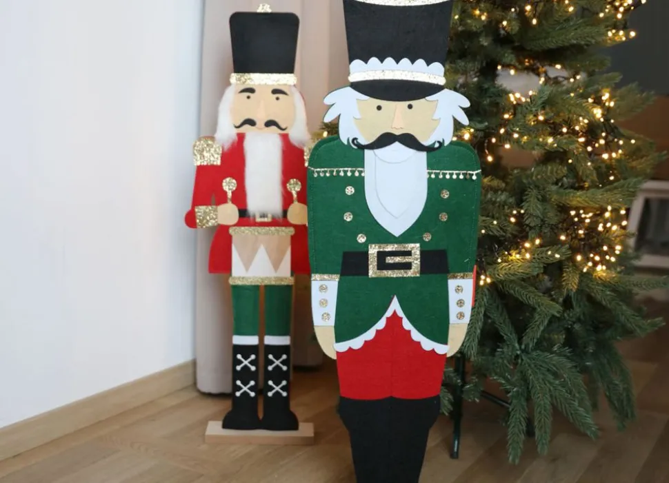 Deko-Figur Nussknacker Aus Filz 90Cm Rot