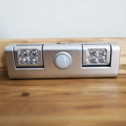 Led-Lichtleiste Mit Bewegungsmelder 8 Leds Kaltweis