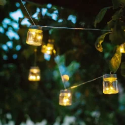 Solar-Lichterkette Mit 8 Dekoglasern Und 24 Leds Warmweis