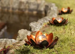 Solar-Lotusblume Mit Crackleglaskugel Und Led-Beleuchtung Warmweis